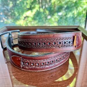 Vintage Levi’s Hand Laced Steerhide Leather Belt Size 32  Braided Tooled Design